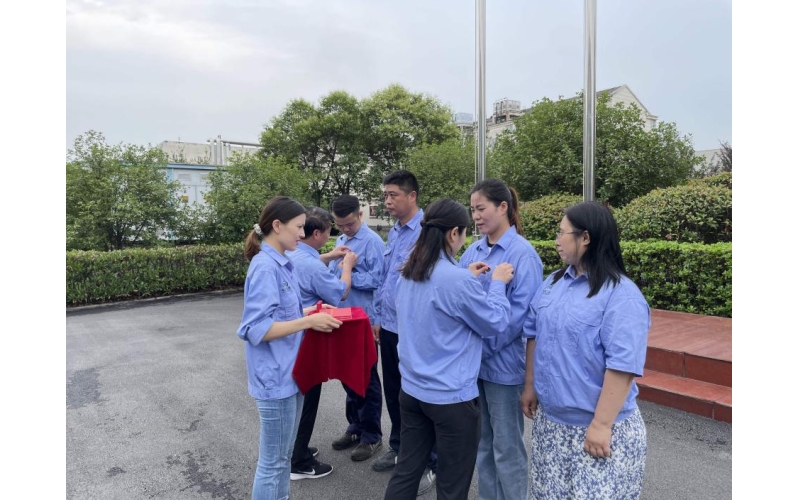 海？？？厝慰埂扒炱咭弧敝魈饣疃